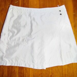 Izod White Women's Golf Skort with Button Waist